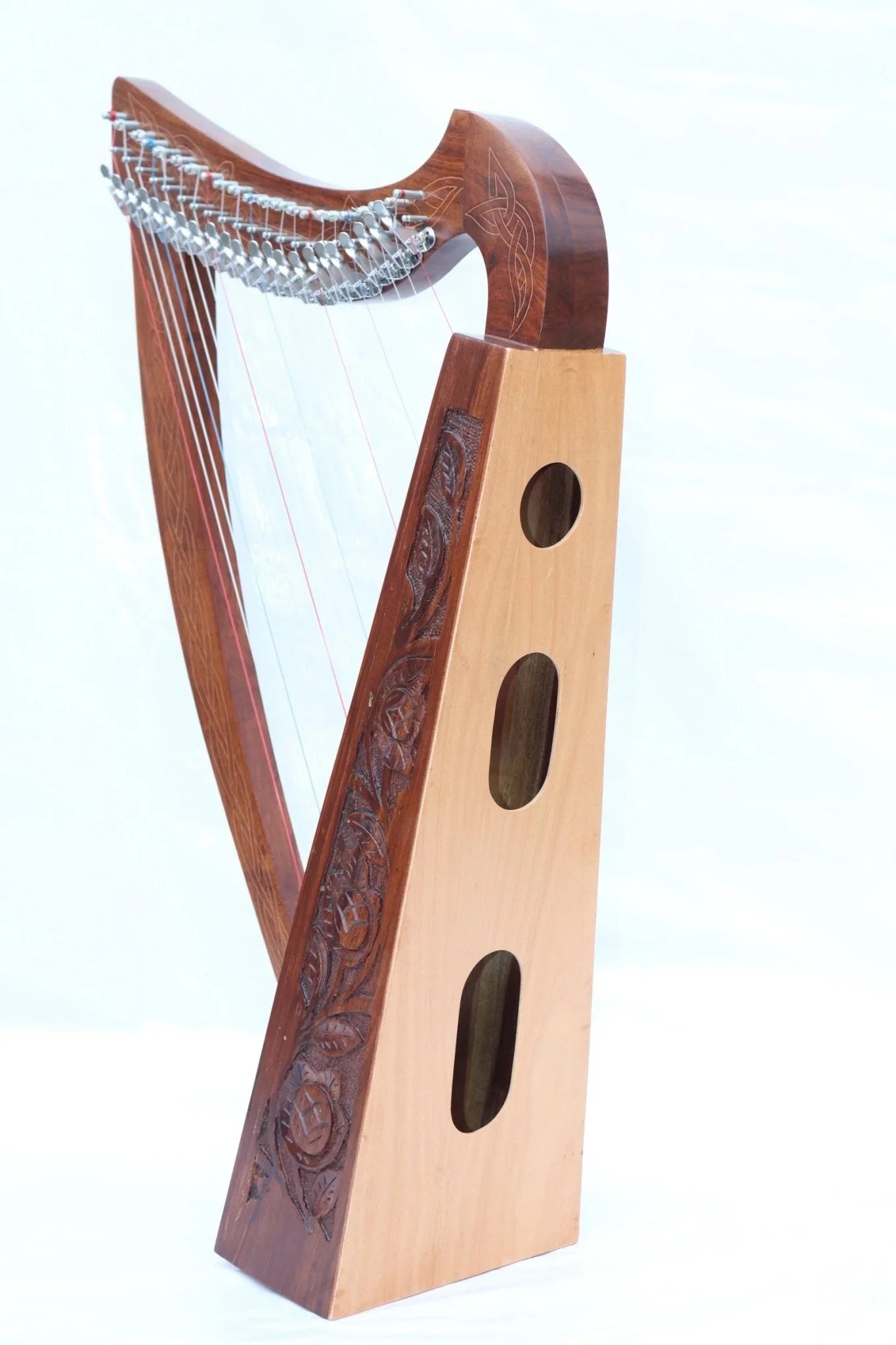 Tall 22-string Celtic Irish lever harp made of solid wood with deluxe carrying bag for practice and performance